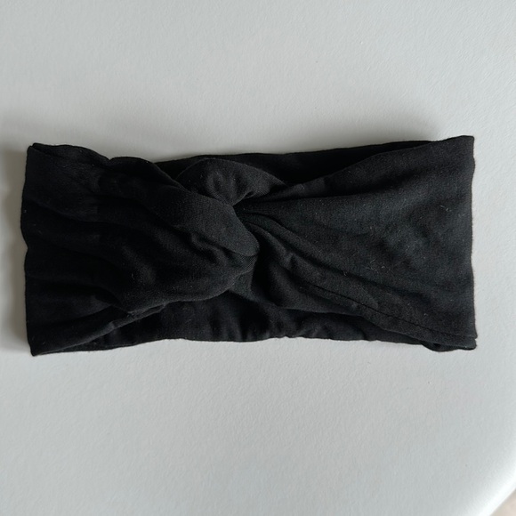 AERIE Top Knot Headband (black) - Picture 3 of 6